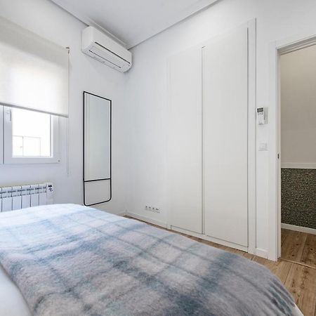Acogedor Y Centrico Apartamento En Gran Via Madrid Esterno foto
