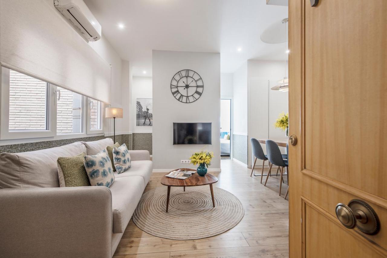 Acogedor Y Centrico Apartamento En Gran Via Madrid Esterno foto